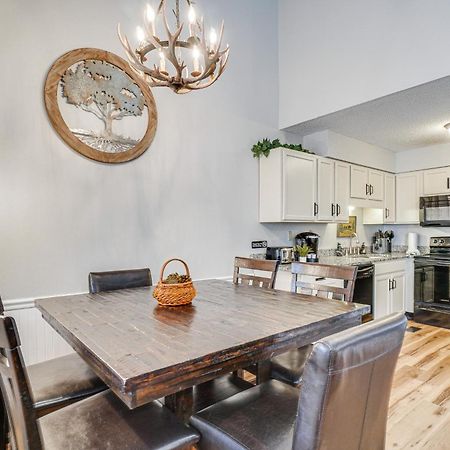 Downtown Gatlinburg Condo With Mountain-View Balcony Luaran gambar