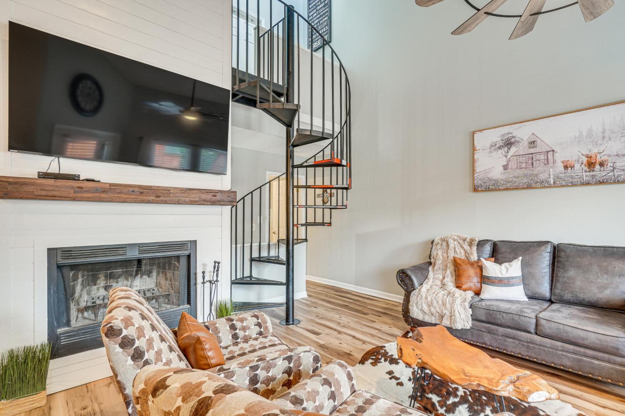 Downtown Gatlinburg Condo With Mountain-View Balcony Luaran gambar
