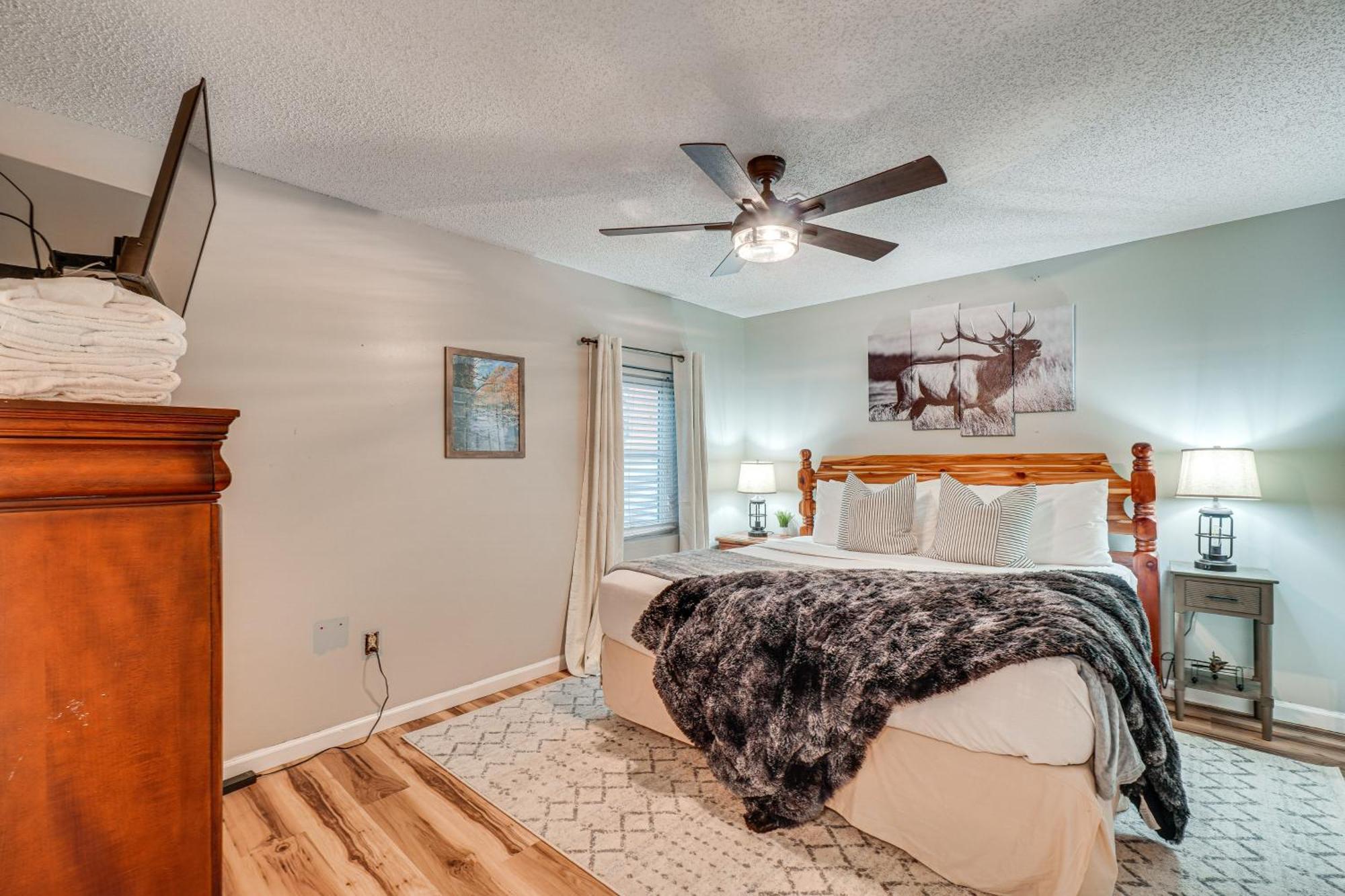 Downtown Gatlinburg Condo With Mountain-View Balcony Luaran gambar