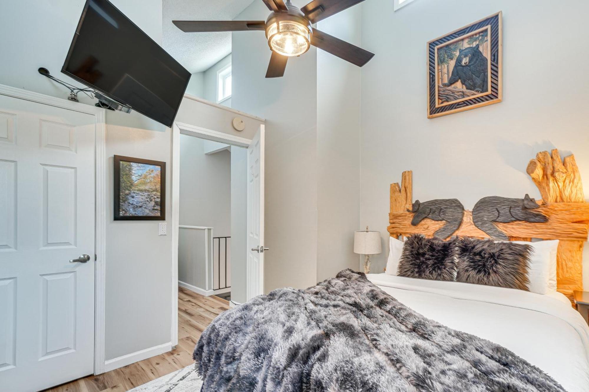 Downtown Gatlinburg Condo With Mountain-View Balcony Luaran gambar