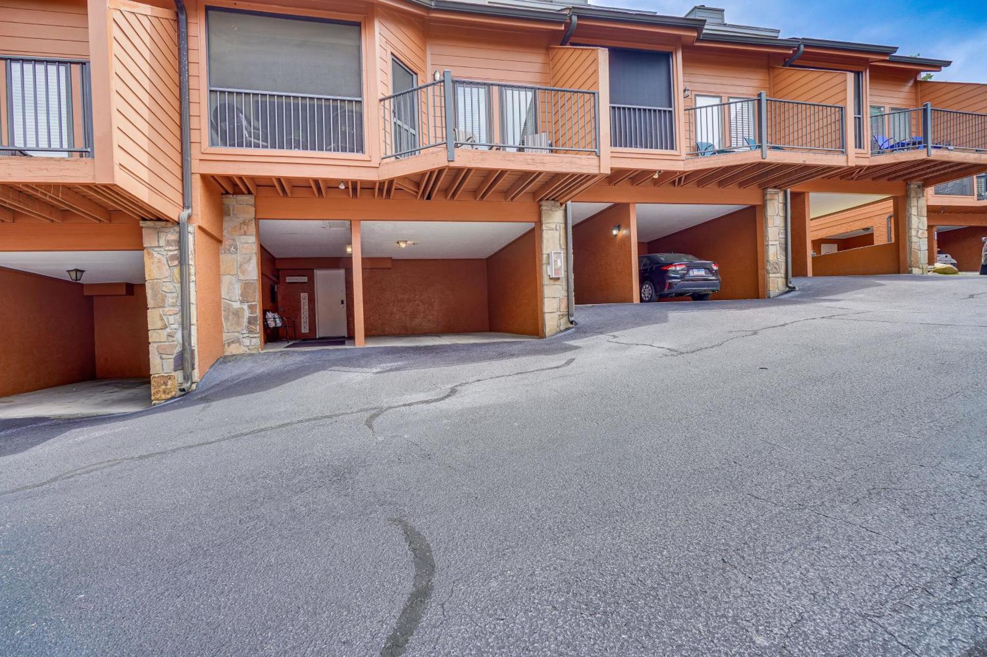 Downtown Gatlinburg Condo With Mountain-View Balcony Luaran gambar