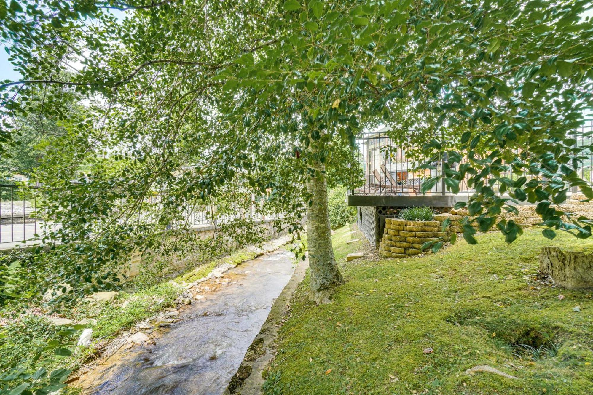 Downtown Gatlinburg Condo With Mountain-View Balcony Luaran gambar